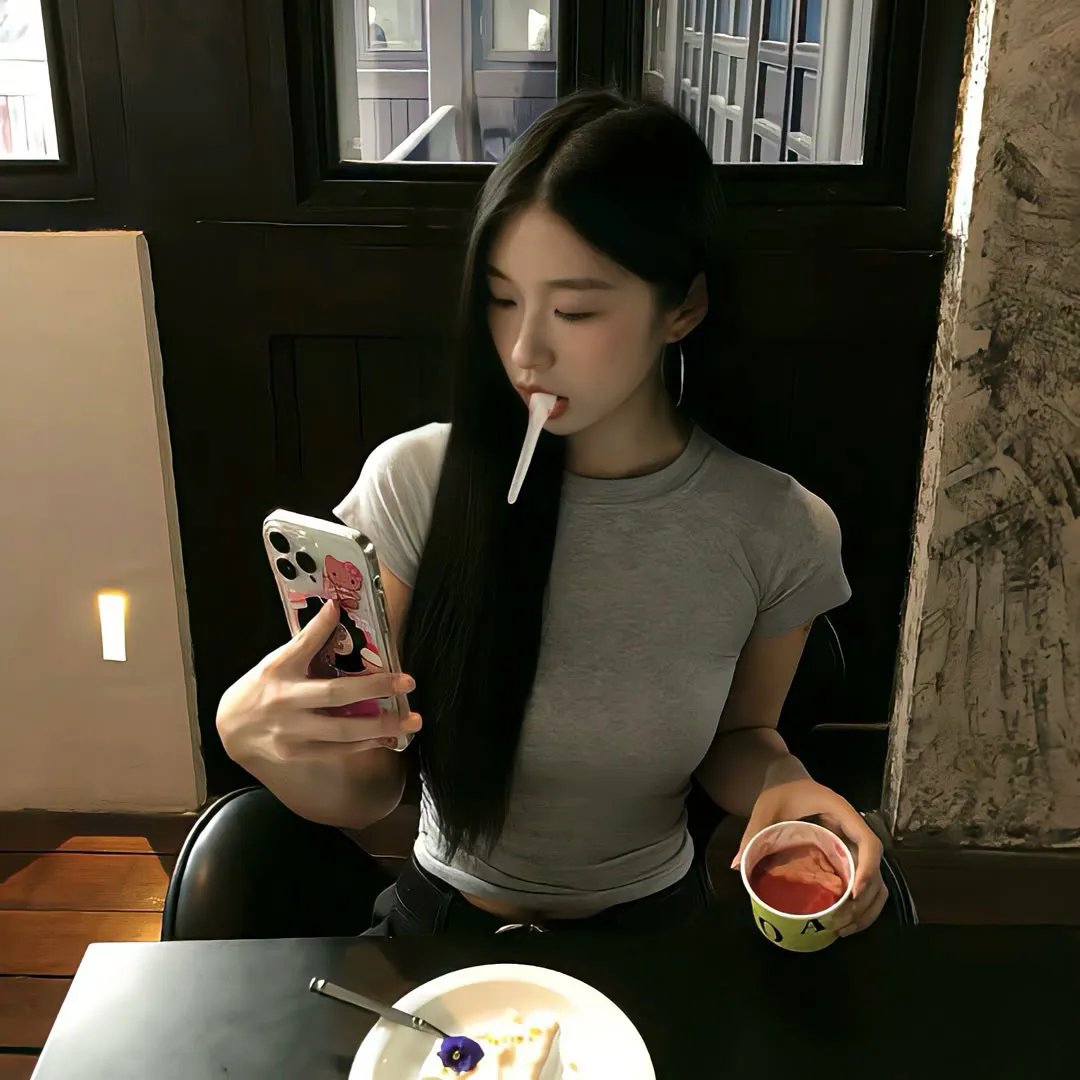 黑色五叶草